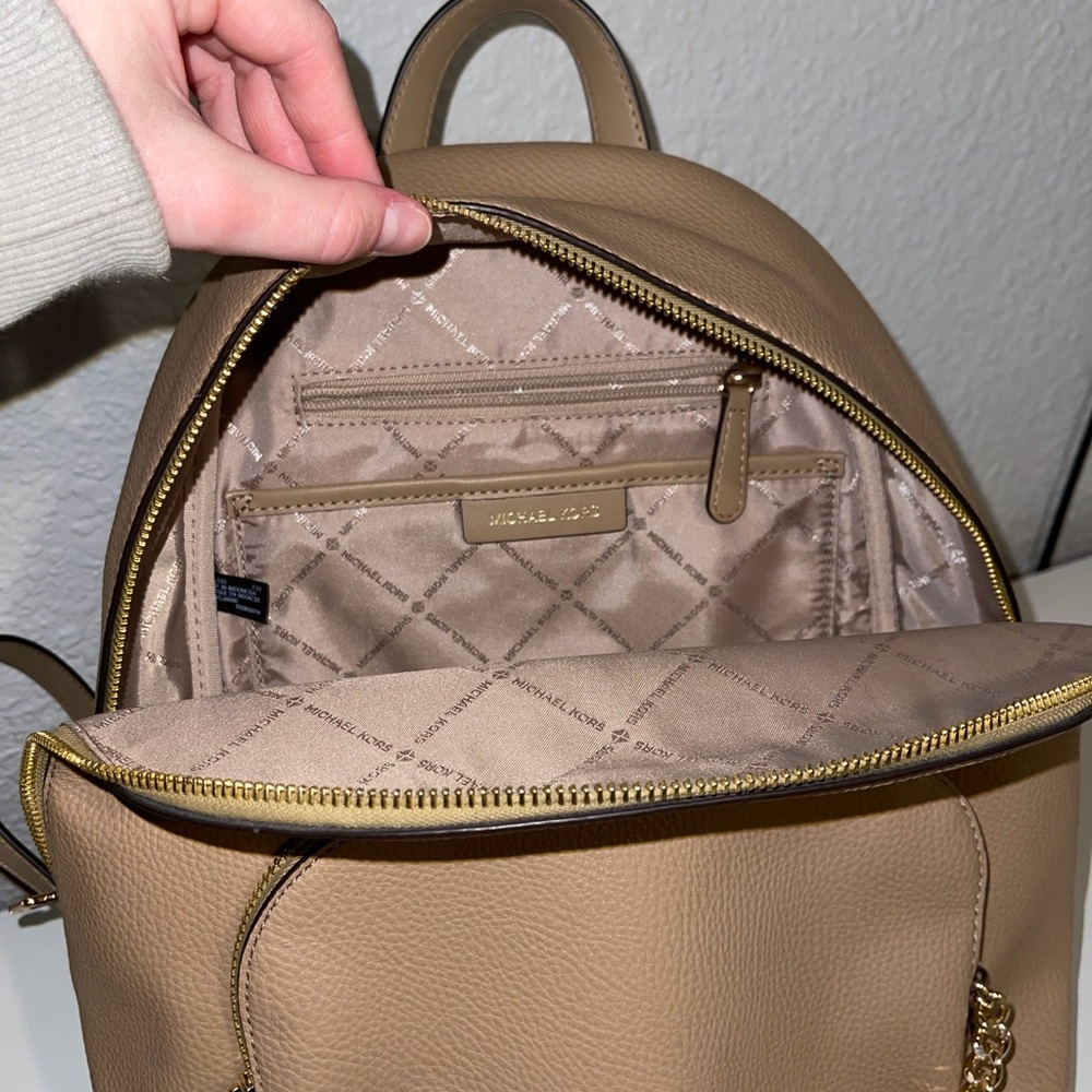 Michael Kors Jet Set Vegan Pebbled Leather Chain Backpack - Picture 6 of 7
